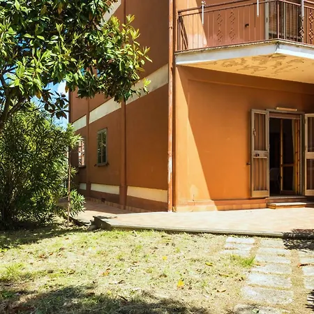 Апартаменты Tranquillita E Relax Grotte di Castro